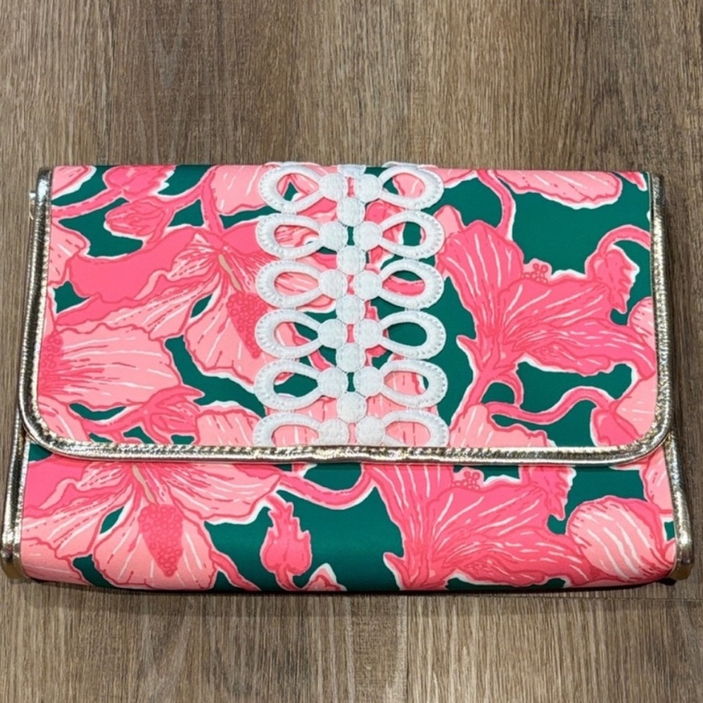 ✨SOLD✨ NWOT Lilly Pulitzer Clutch Lilly Pulitzer Envelope Pouch Kelly Green